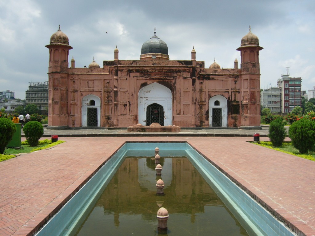 assignment on lalbagh fort